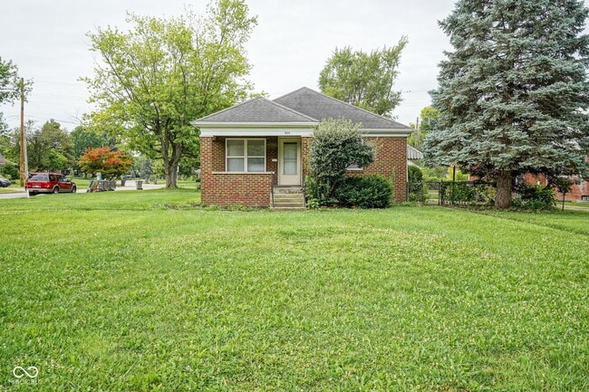 Primary Photo - 5159 E 16th St