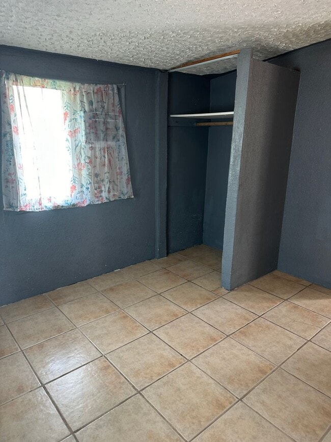 Building Photo - Cozy Home For Rent off Stratford Rd