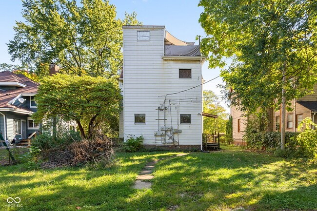 Building Photo - 784 Woodruff Place Middle Dr