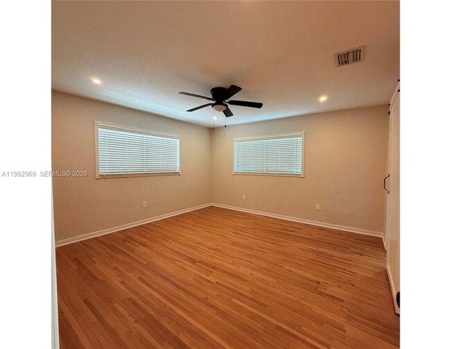 Building Photo - 1032 Obispo Ave