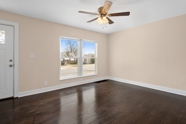Building Photo - Beautiful Complete Rehab home for rent in ...