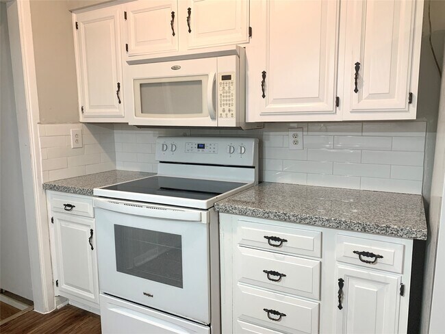 Building Photo - 4423 Warm Springs Rd