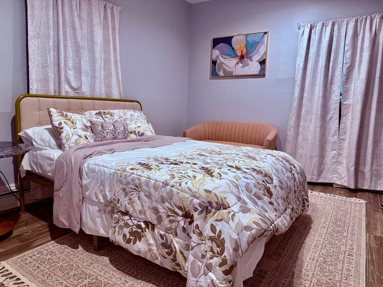 Building Photo - 243 Ohio St