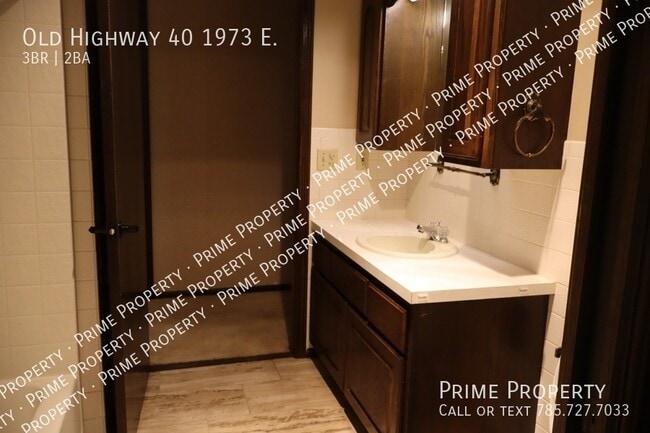 Building Photo - Old Highway 40 1973 E.-