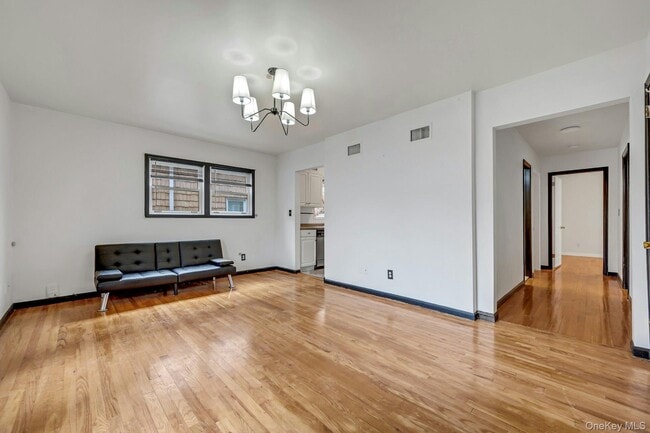 Building Photo - 417 City Island Ave