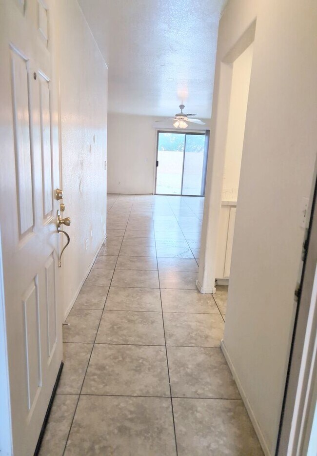 Building Photo - Lovely home in Lesuer Estates Mesa!!