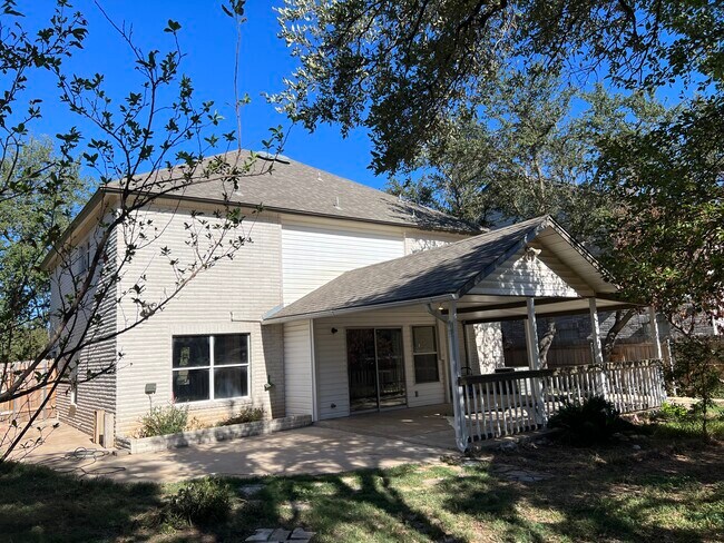 Back - 2004 Rachel Rdg