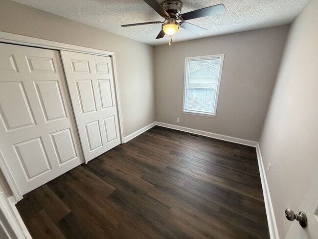 Building Photo - Charming Updated Home Minutes from Downtown Kannapolis