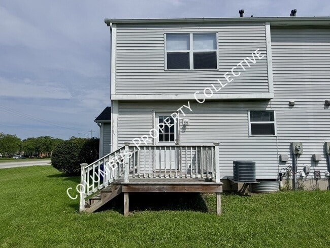 Building Photo - 7165 Anne Ct