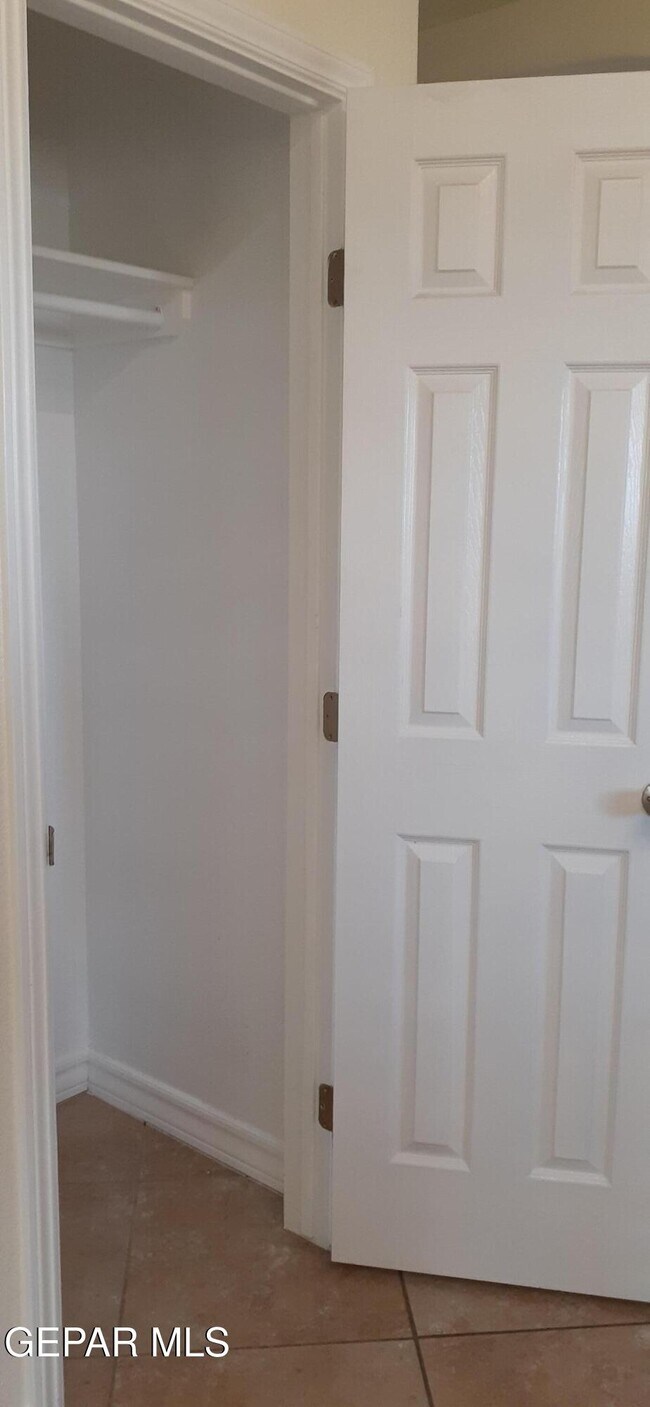 Building Photo - 5466 Buffalo Creek Dr