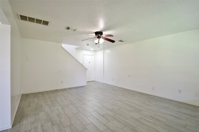 Building Photo - 21618 Misty Fall Ln