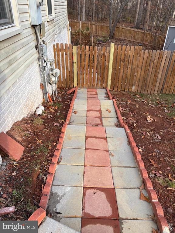 Building Photo - 44140 Bristow Cir