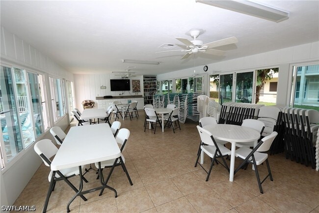 Building Photo - 130 N Collier Blvd