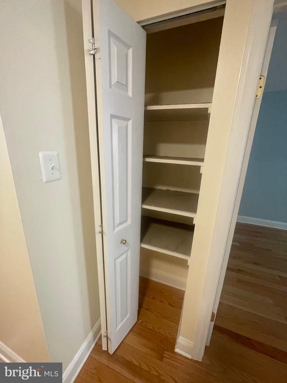 Building Photo - 7814 Saturn Pl