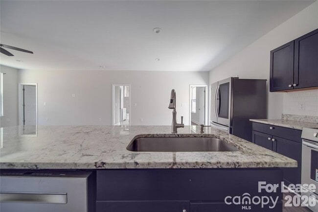 Building Photo - 112 Rockwell Ct