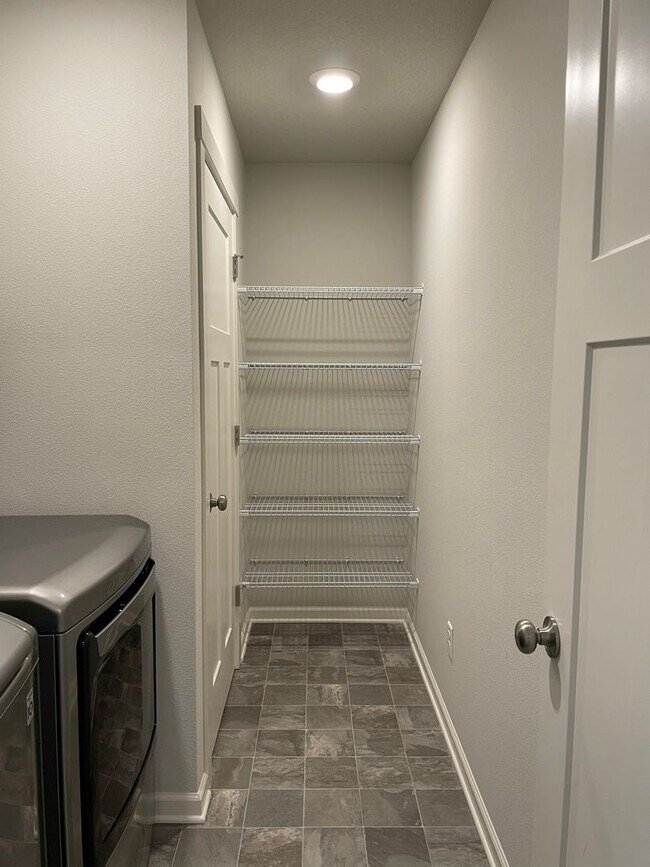 Building Photo - NEWER 4 Bed 2.5 Bath Home! Located near the Ridgefield Outdoor Recreation Center, equestrian faci...