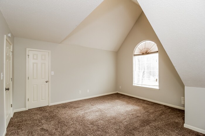 Building Photo - 5417 Brickleberry Way