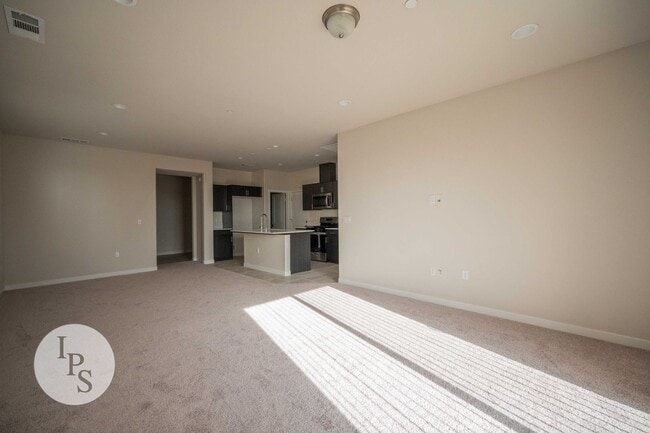 Building Photo - Riverstone Madera Home, 2BR/2BA – Numerous HOA Amenities!