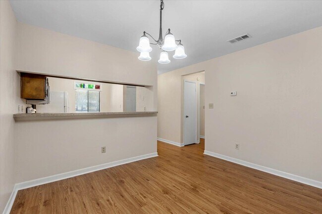 Building Photo - 3208 Ginger Dr