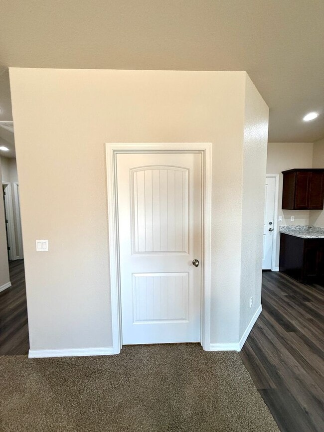 Building Photo - Beautiful 4-Bedroom Home for Rent in Cerba...