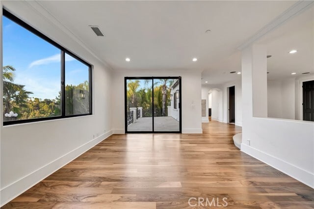 Building Photo - 4165 Elm View