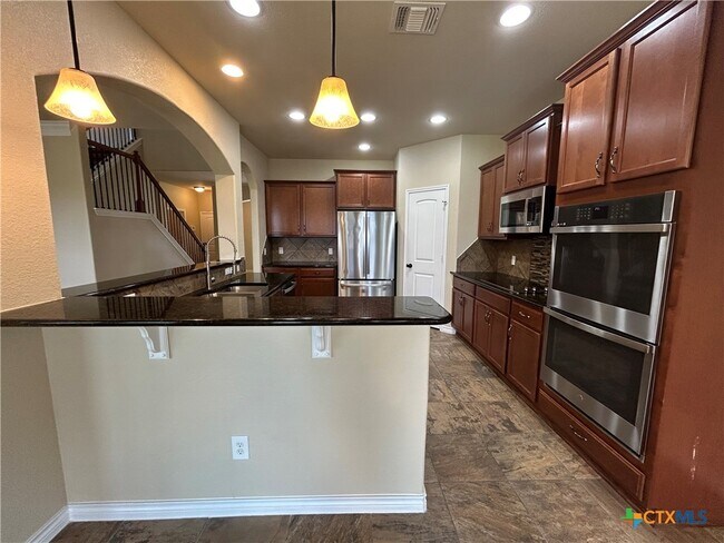 Building Photo - 803 TUSCAN Rd
