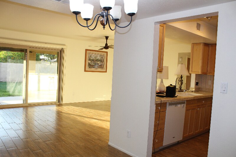 Building Photo - 10034 N 33rd Ave