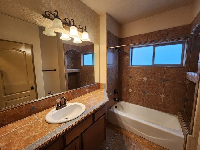 Building Photo - 2105 San Patricio Loop
