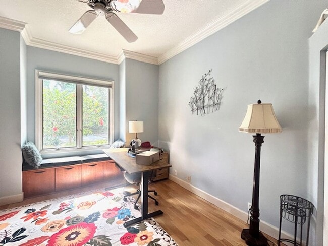 Building Photo - AVAILABLE May 1- 0CT 31ST .FURNISHED/SEASONAL.  3/2 POOL HOME IN ROSEDALE!