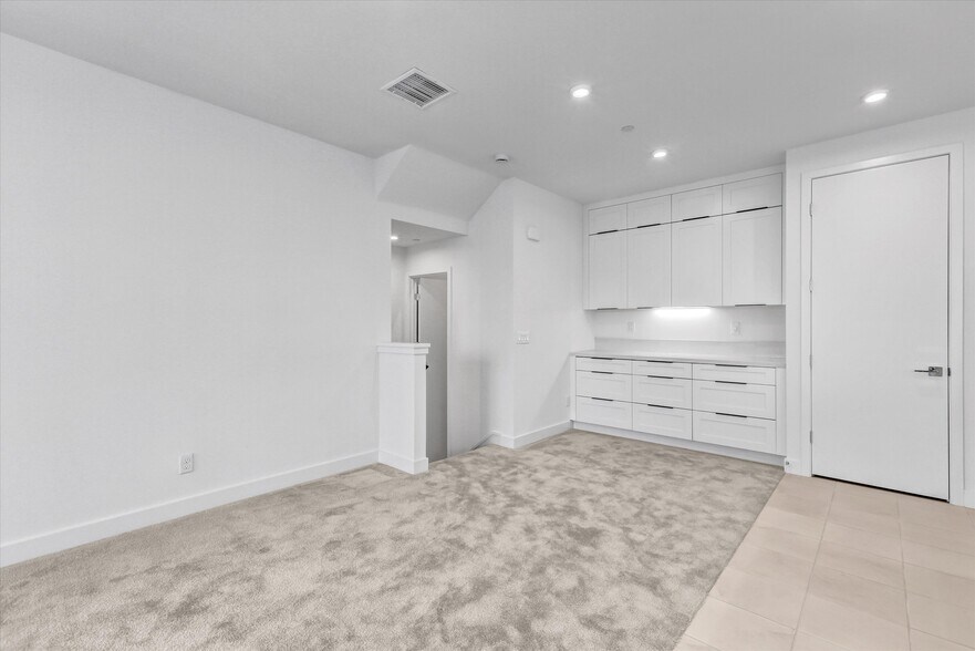 Building Photo - 2618 Everly Dr