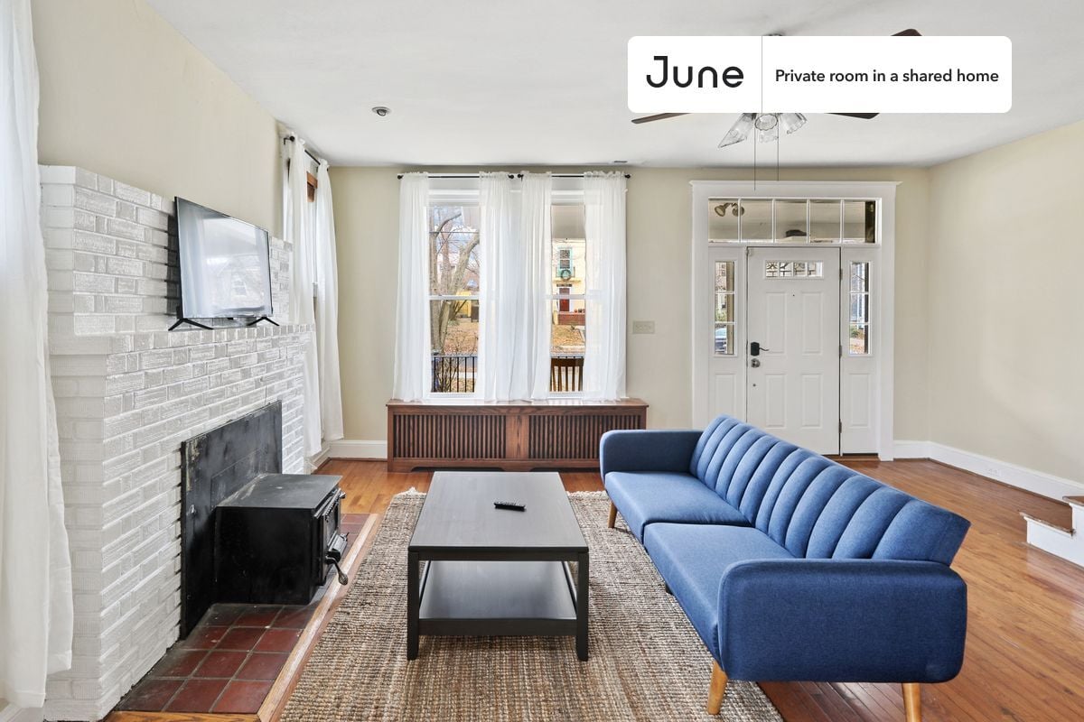 Building Photo - Room in Shared 5 bed/3 bath home in Brookland