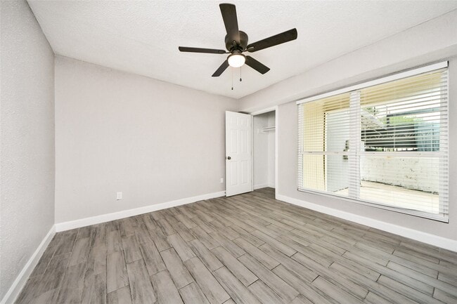 Building Photo - 781 Country Pl Dr