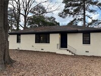 Building Photo - 119 Hickory St