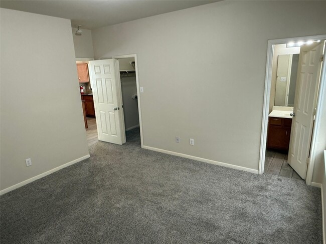Building Photo - 20515 Sycamore Crest Ln