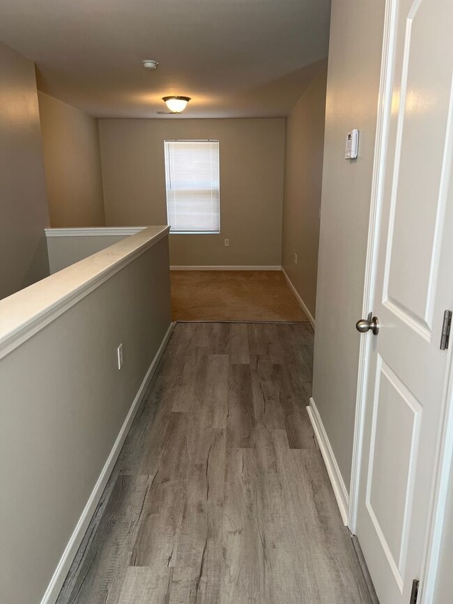 Building Photo - 3 bedroom, 2.5 bath home in Longs!