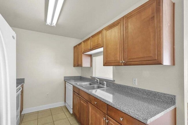 Building Photo - 506 Wingspan Way