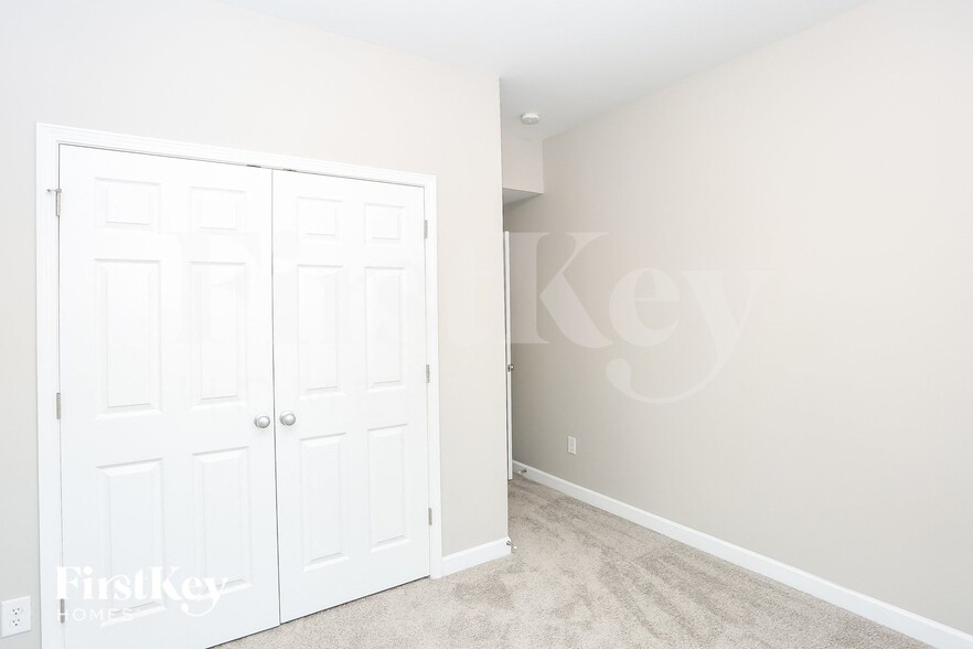 Building Photo - 159 Heywatchis Dr