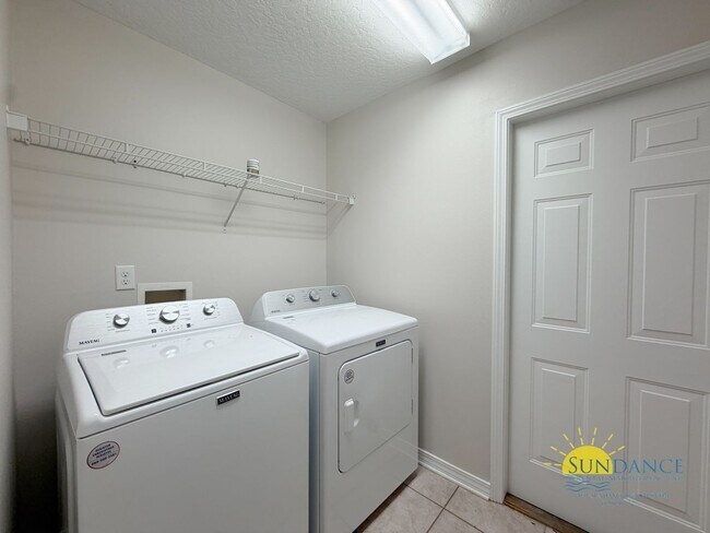 Building Photo - Updated 3BR Home in Gated Bridgeport Colony Near Hurlburt & Eglin AFB!