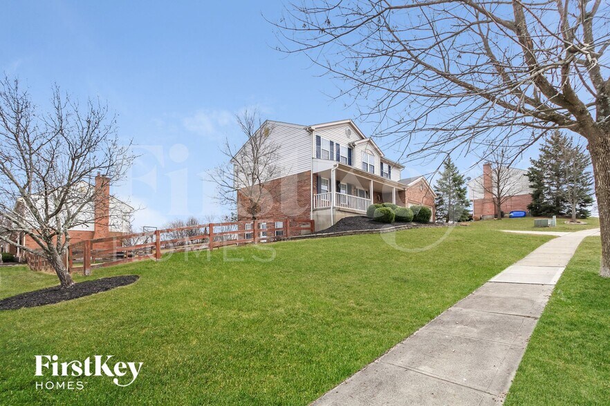 Building Photo - 3359 Woodside Dr