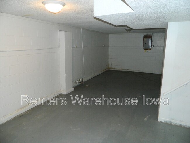 Building Photo - 4424 SE 8th St