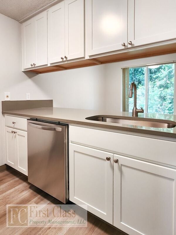 Building Photo - 3648 SW Beaverton Hillsdale Hwy