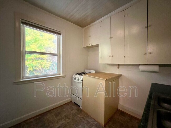 Building Photo - 37 Skyview Pl