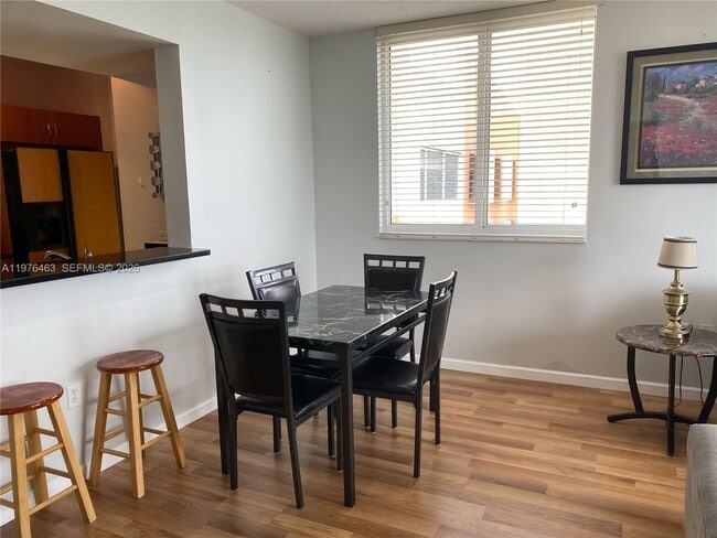 Building Photo - 18800 NE 29th Ave