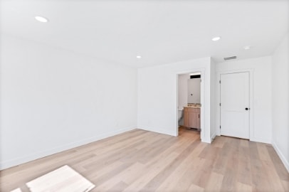 Building Photo - 35 N Gateway Dr