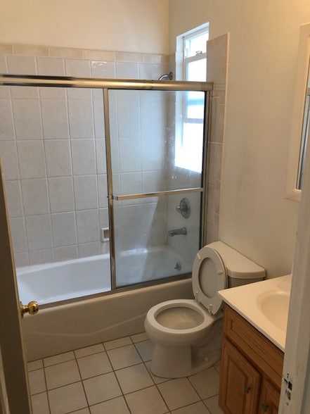 Building Photo - 2020 Franklin St