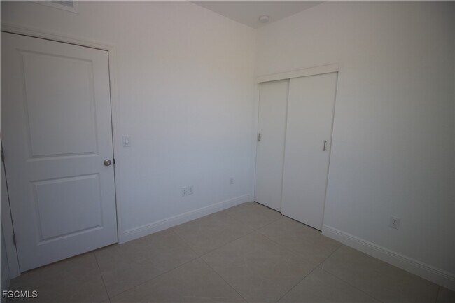 Building Photo - 508 Hurd Ave