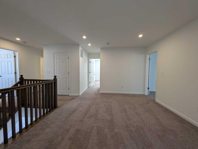 Building Photo - 8210 Daylily Dr