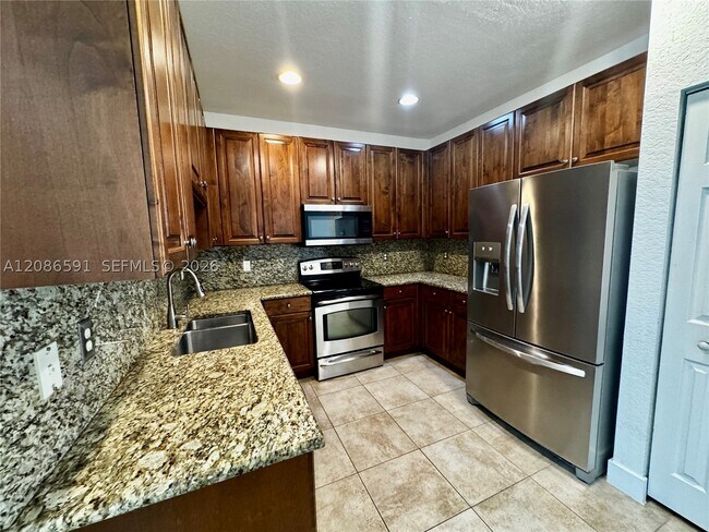 Building Photo - 9763 Darlington Pl