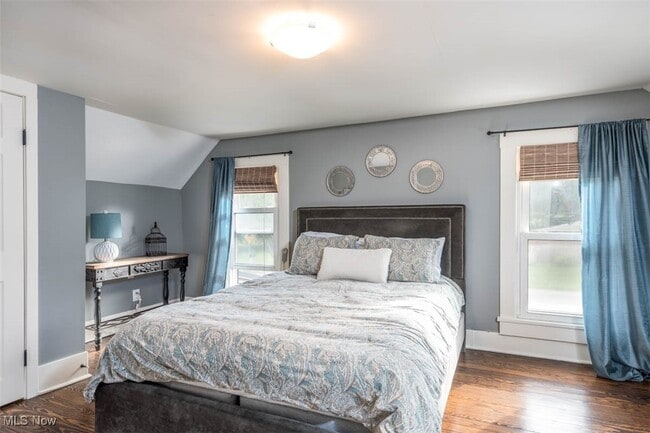 Building Photo - 6287 Riverview Rd