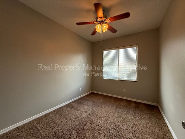 Building Photo - 24631 W Atlanta Ave